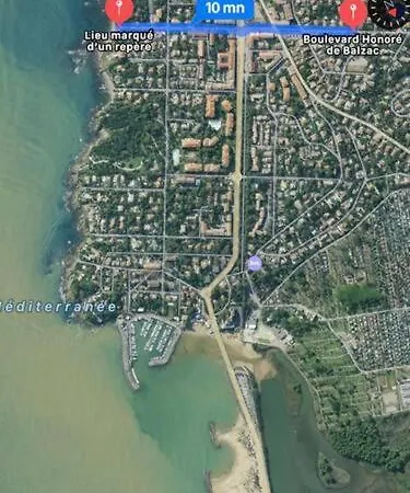 F2 4 Pers Plage Commerces A Pieds Parking *