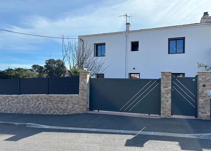 Apartmán F2/4 Pers Plage-commerces A Pieds-parking Prive Saint Aygulf